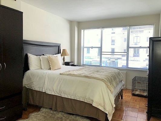 4th image of 77 W 55th St APT 2G
