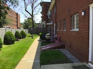 25 Vernon St #4, Brookline, MA 02446