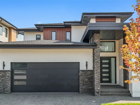 258 Summer Wood Dr, Kelowna, BC V1V 0C9