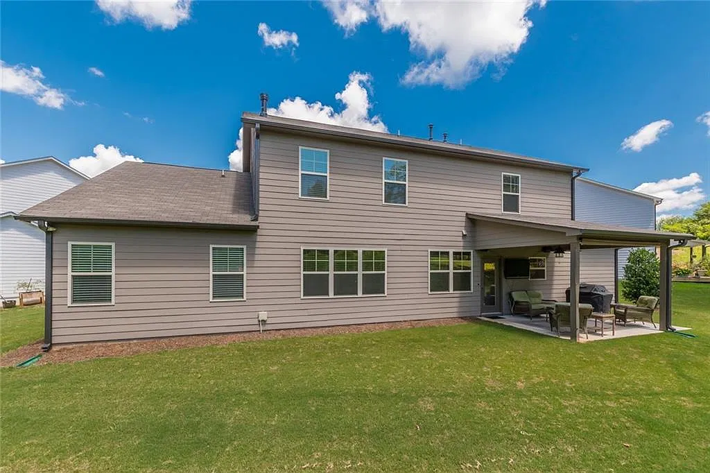 5 bed, 3331 sqft, $3,100 — Photo 3