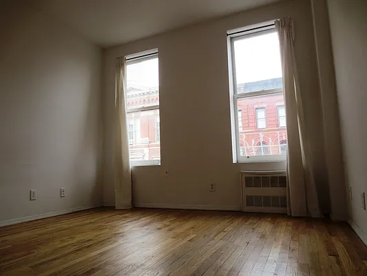 Rented by Waverly Realty Associates | media 14