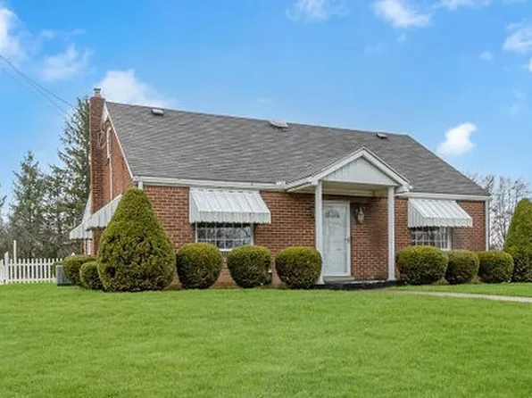 5214 Glenwall Dr, Aliquippa, PA 15001