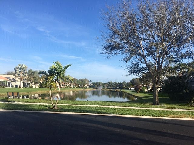 2nd image of 9852 Arbor View Dr S