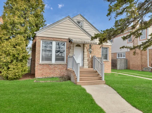 7418 W Clarence Ave, Chicago, IL 60631