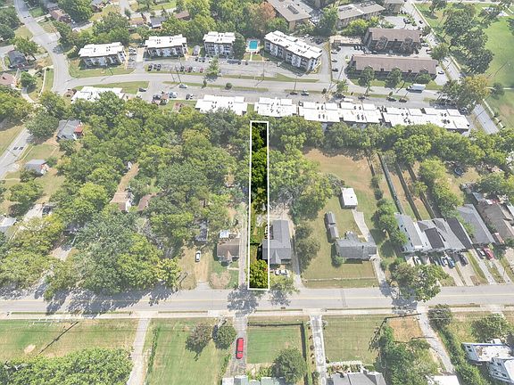 3rd image of 636 Delaware Ave