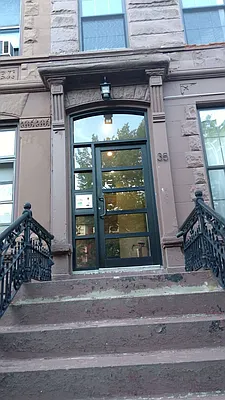 Rented by Signature Property Realty | media 18