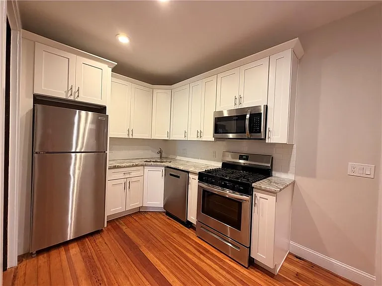 412 Bellevue Ave #3 — Photo 31