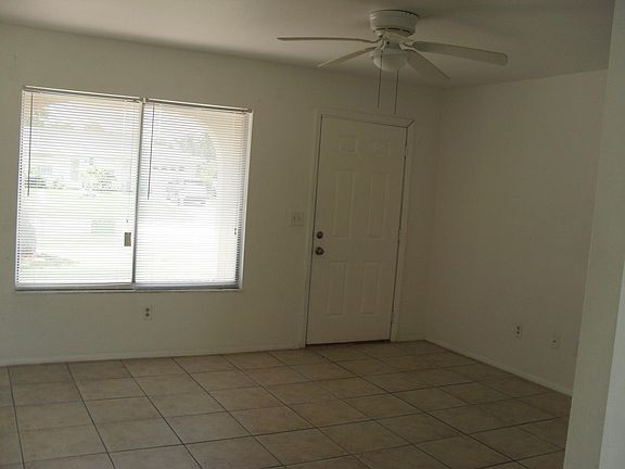 5th image of 354 SW Belmont Cir