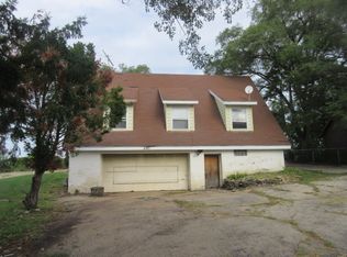 990 S State St, Elgin, IL 60123