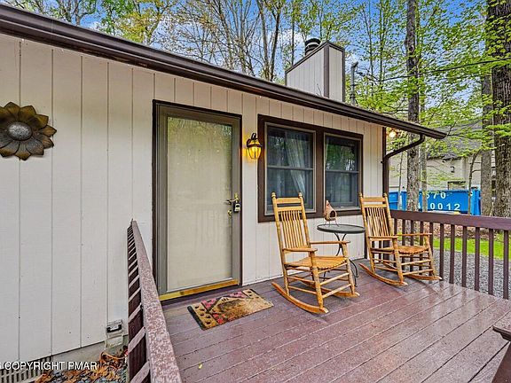 4th image of 247 Farmers Ln
