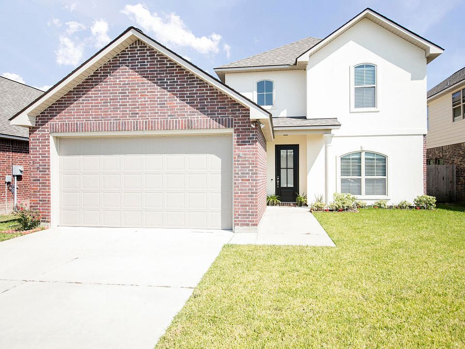 1st image of 307 Forest Grove Dr