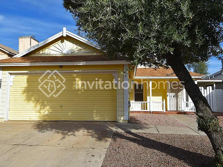 6432 W Christy Dr — Photo 1