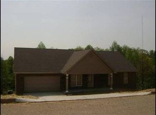 400 Flora Dr, Lenoir City, TN 37771
