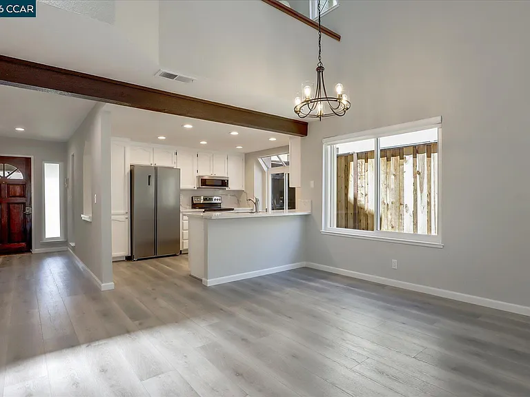 1539 Trimingham Dr — Photo 15