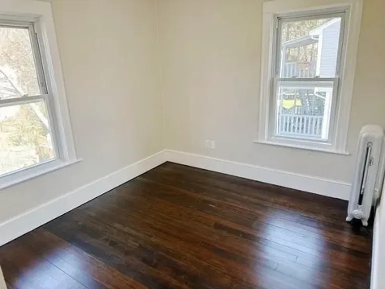 31 Fairlawn Ave #2 — Photo 6