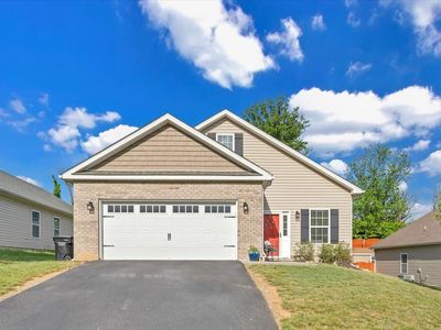 2009 Lawson Ln, Vinton, VA, 24179