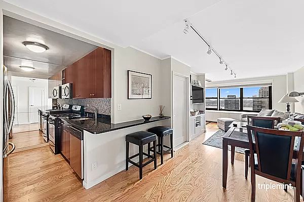 1st image of 160 W End Ave APT 28F