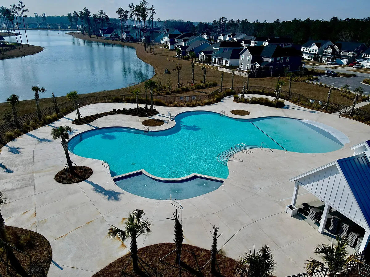 Building Photo - 622 Macintyre Cir