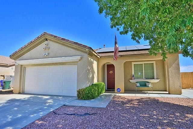 1st image of 11762 Desert Glen St