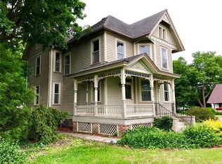 216 W Magnolia St, Marine, IL
