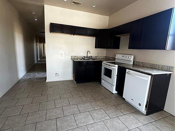 3rd image of 1130-32 S Genois St