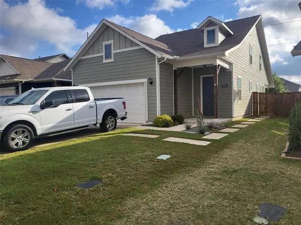 108 Blue Hibiscus Dr, Liberty Hill, TX 78628