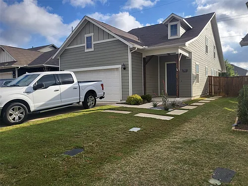 108 Blue Hibiscus Dr Photo 1