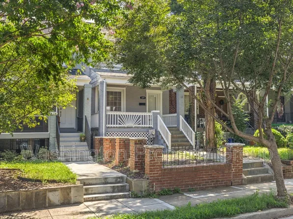 329 18th Pl NE, Washington, DC 20002