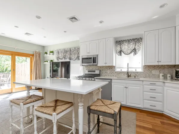 41-27 Orient Avenue image 6 of 24