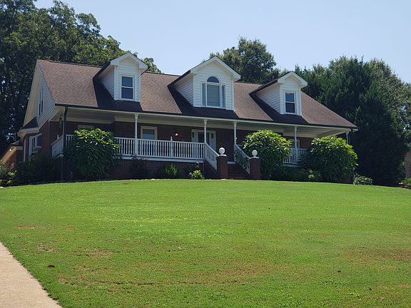 3rd image of 2502 SW Hope Dr