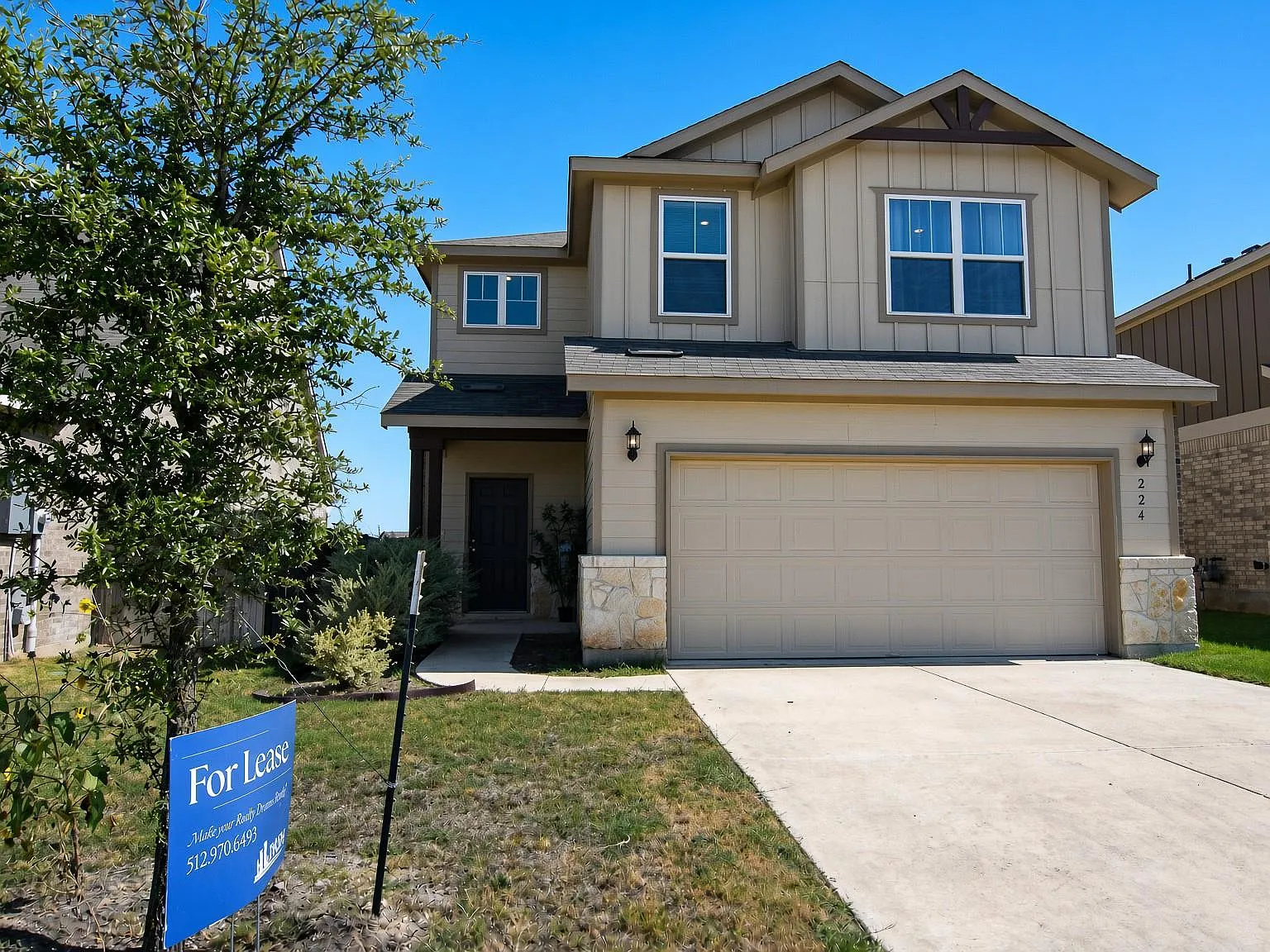 3 bed, 2.5 bath, 1846 sqft, $2,195 — Photo 3