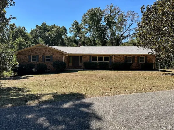 15754 Lake Harbor Dr, Northport, AL 35475