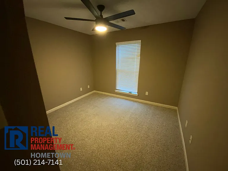 2809 Ewing Ln — Photo 8