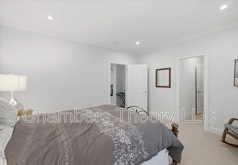 7010 Girard St — Photo 33