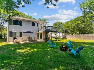 4 Clarke St, Warwick, RI 02886