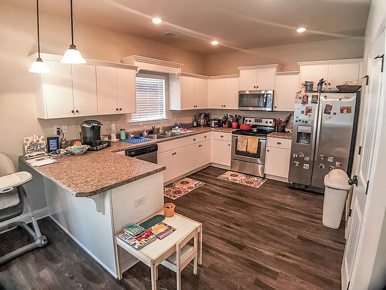 311 Tryon Pl — Photo 12