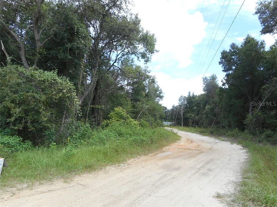 2nd image of Oakridge Dr