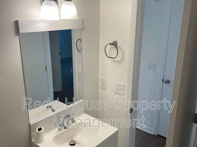 121 Grimes St #1 — Photo 8