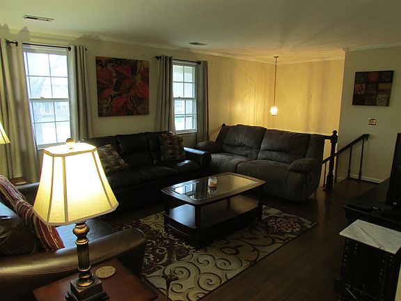 3rd image of 1209 McCord Dr