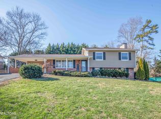 3729 Cherrylog Rd, Knoxville, TN 37921