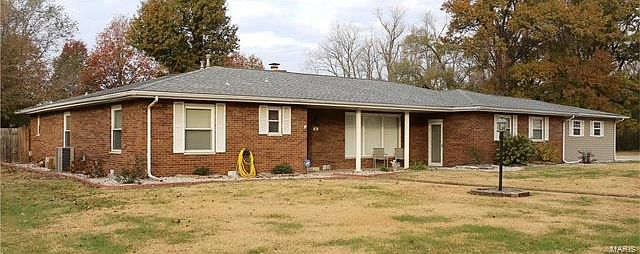 1st image of 40 Shirlwin Dr