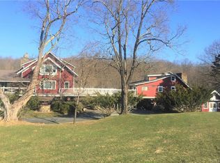 21 Twin Arch Rd, Campbell Hall, NY 10992
