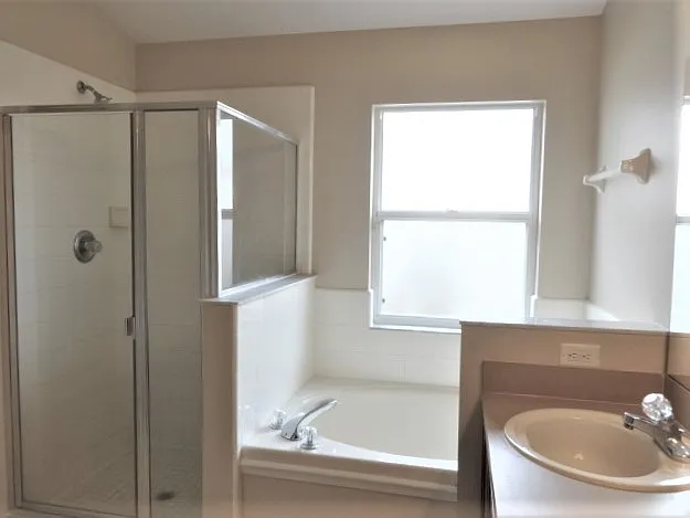 7964 Oakstone Ct — Photo 13