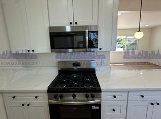 4854 Barstow St, San Diego, CA 92117