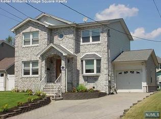 195 Birchwood Dr, Elmwood Park, NJ 07407