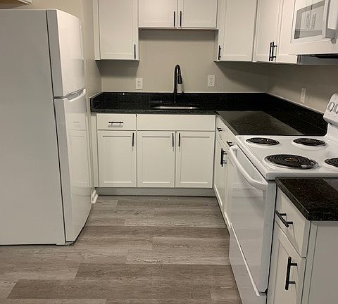 4th image of 1636 W Morgan Ave