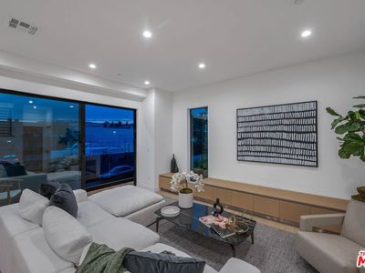 1422 N Sycamore Ave, Los Angeles, CA, 90028