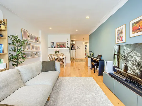 117-01 Park Ln S APT D6d, Richmond Hill, NY 11418