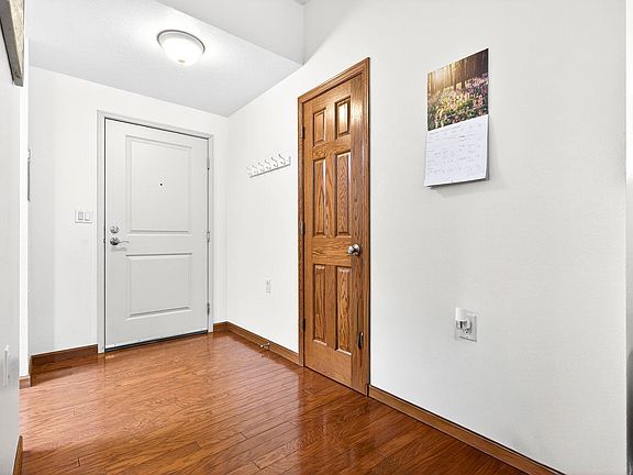 3rd image of 400 Richmond St #328