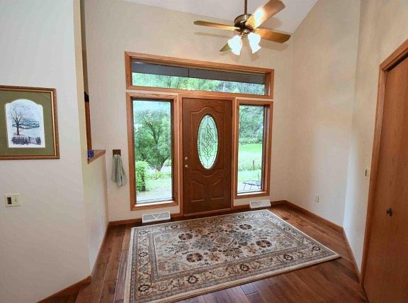 5th image of 68 Dresser Ct